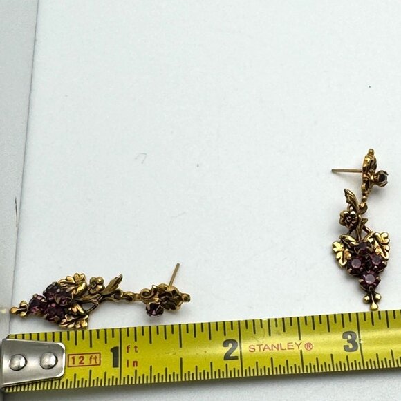 Avon Gold-Tone Dangle Drop Earrings Purple Rhinestones Grape Motif Vtg MCM - Picture 4 of 10
